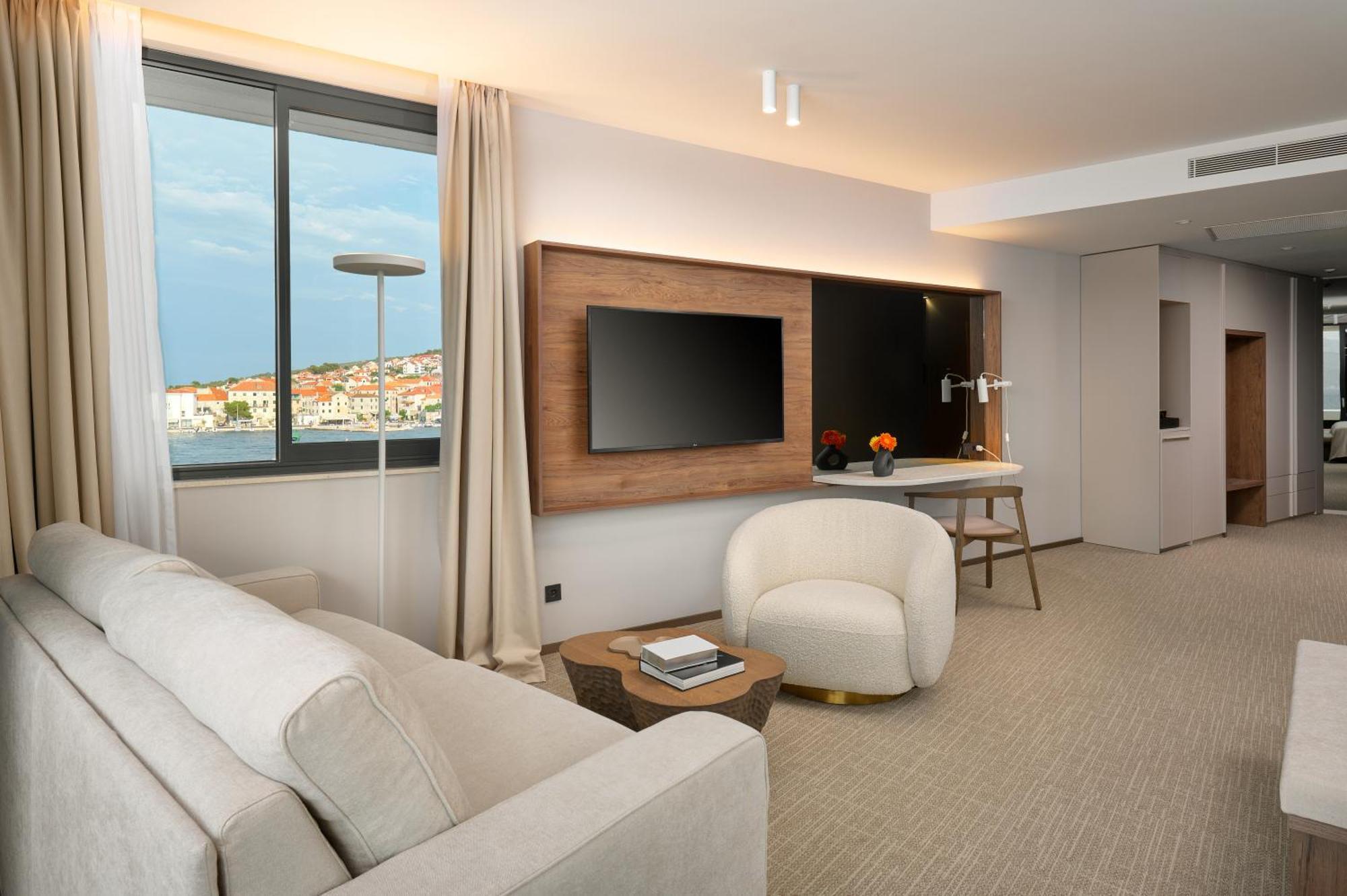 Grand Hotel View Postira Esterno foto